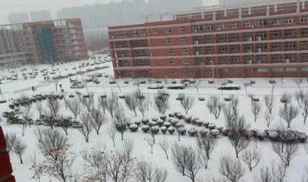 新院的冬季,银装素裹